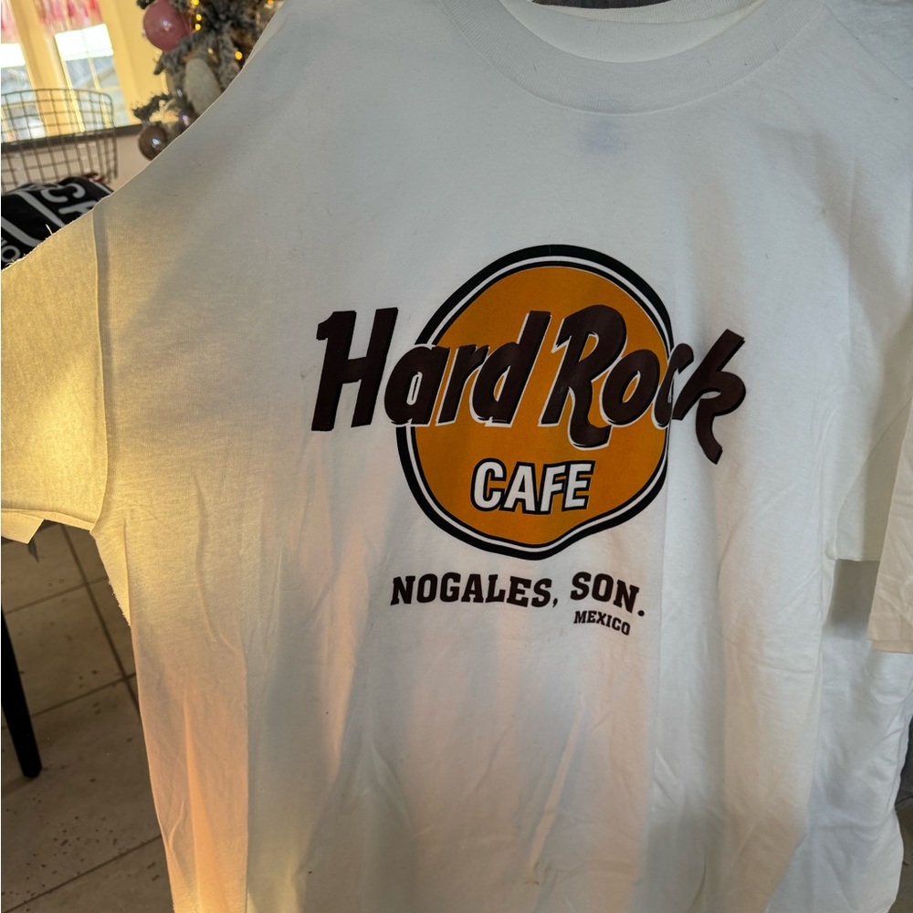 80s Vintage Hard Rock Cafe White Tee with Orange Logo size L/XL